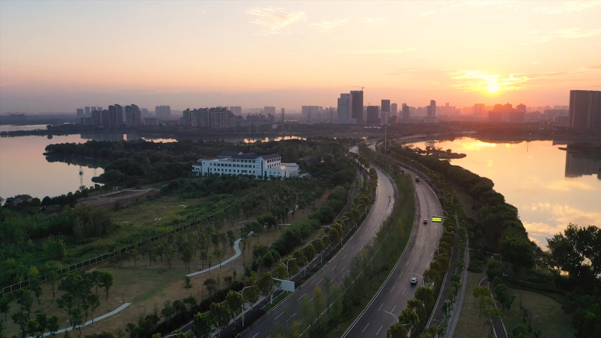 彩虹多多官网-追求健康,你我一起成长